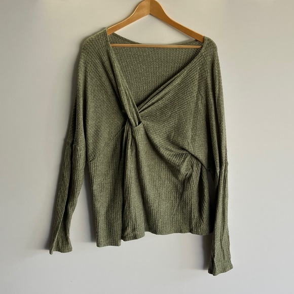 1.4.3. Story by Line Up Olive Green Sweater - Picture 1 of 6